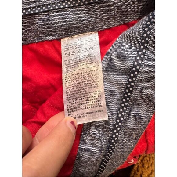 Banana Republic red shorts size 14 - Picture 4 of 9